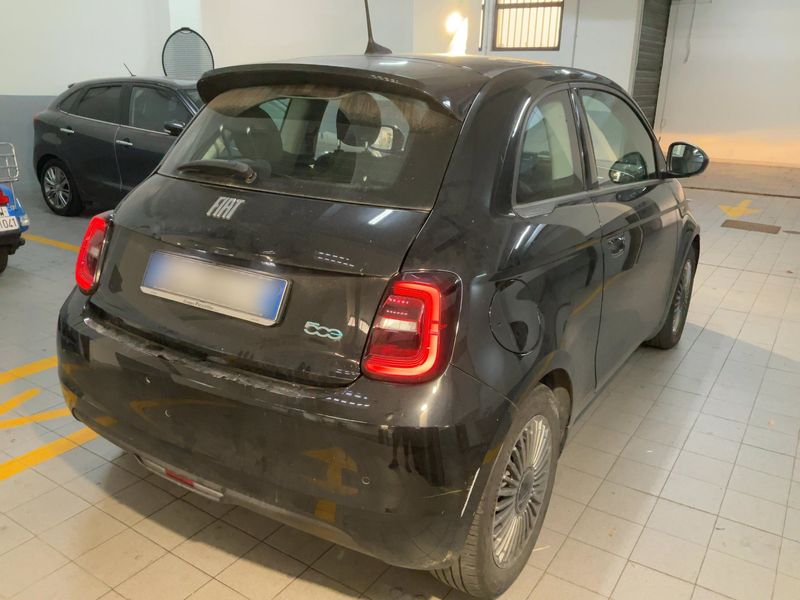 Fiat 500e electric drive 87 kW Icon 2021 – снимка 8