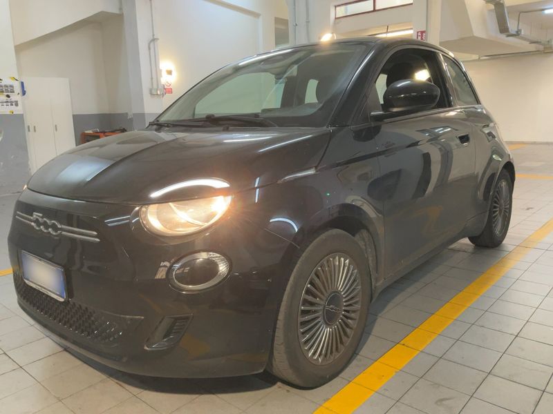 Fiat 500e electric drive 87 kW Icon 2021 – снимка 2