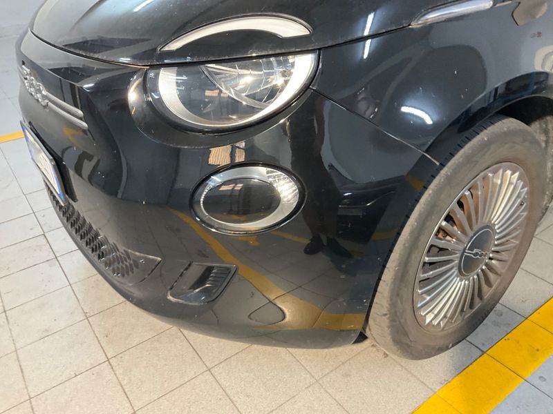 Fiat 500e electric drive 87 kW Icon 2021 – снимка 29