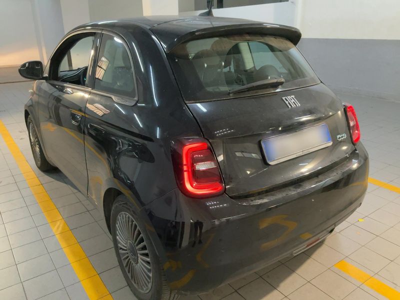Fiat 500e electric drive 87 kW Icon 2021 – снимка 6