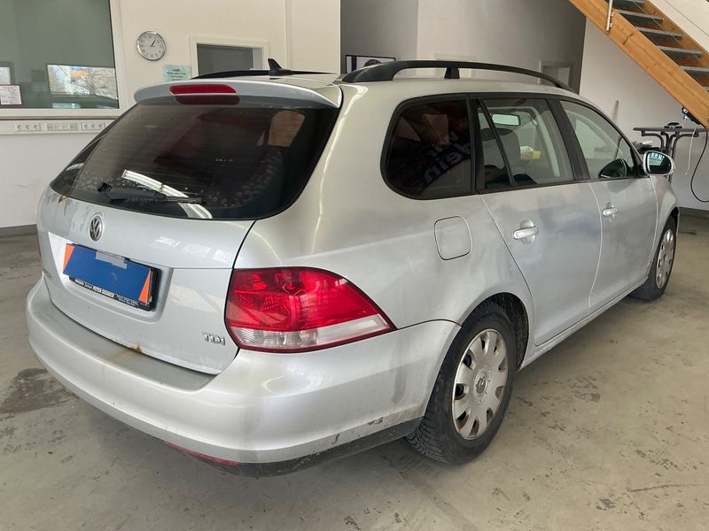 Volkswagen Golf V 1.9 TDI Trendline 2008 – снимка 2