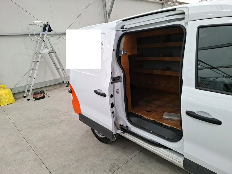 Renault Express 1.3 TCe Confort 2024 – снимка 13