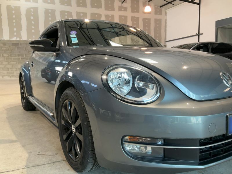 Volkswagen Beetle 2.0 TSI Sport 2012 – снимка 12