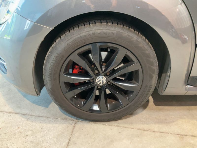 Volkswagen Beetle 2.0 TSI Sport 2012 – снимка 3