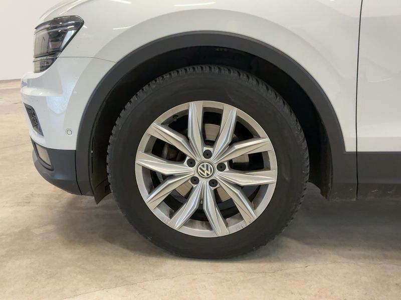 Volkswagen Tiguan 2.0 TDI Carat Exclusive BlueMotion Tech 2018 – снимка 3