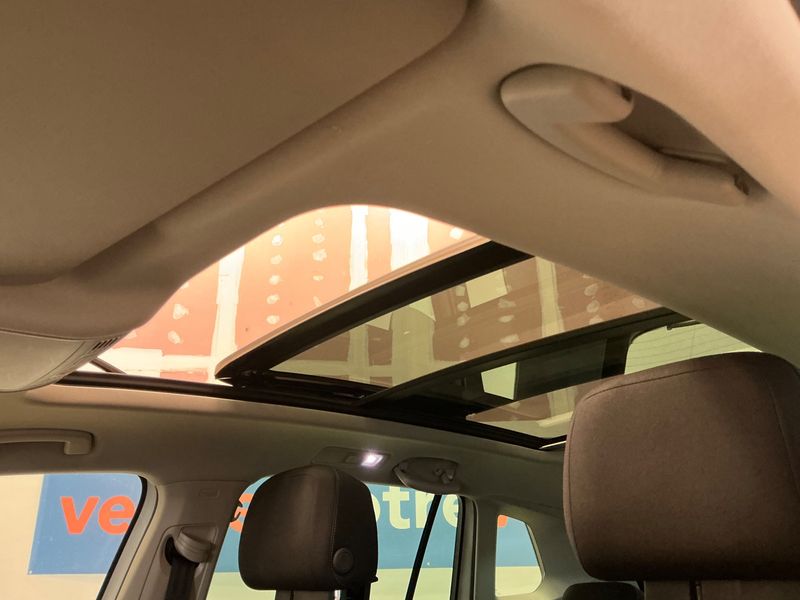 Volkswagen Tiguan 2.0 TDI Carat Exclusive BlueMotion Tech 2018 – снимка 31