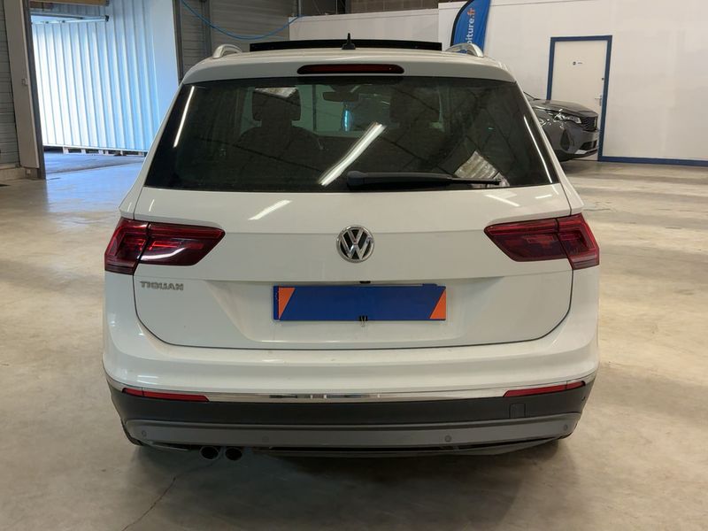 Volkswagen Tiguan 2.0 TDI Carat Exclusive BlueMotion Tech 2018 – снимка 7