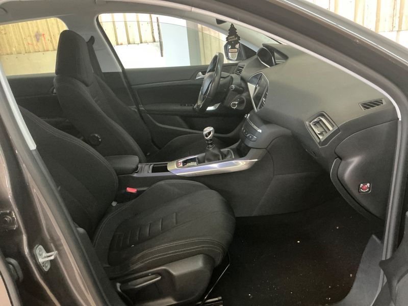 Peugeot 308 1.2 e-THP Allure 2014 – снимка 3