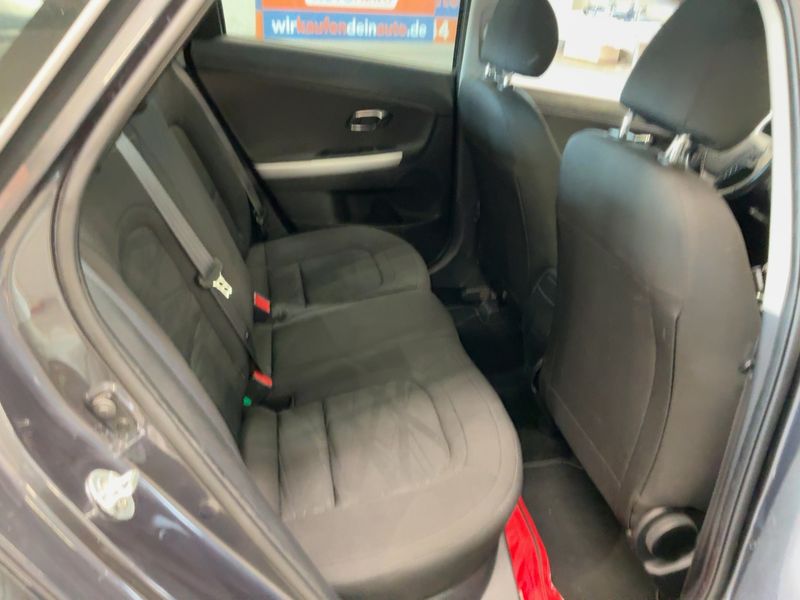 Kia cee'd 1.6 GDI Edition 7 2018 – снимка 19