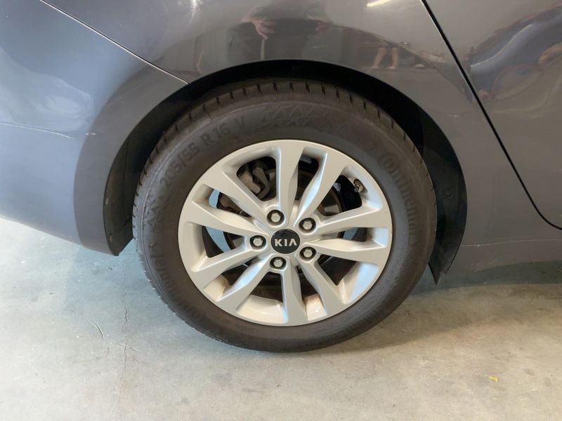 Kia cee'd 1.6 GDI Edition 7 2018 – снимка 9