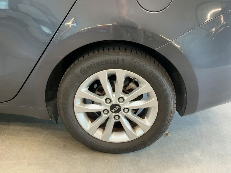Kia cee'd 1.6 GDI Edition 7 2018 – снимка 5