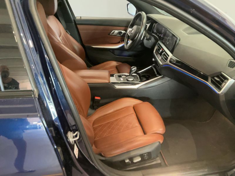 BMW 3er 330d xDrive M Sport 2020 – снимка 16