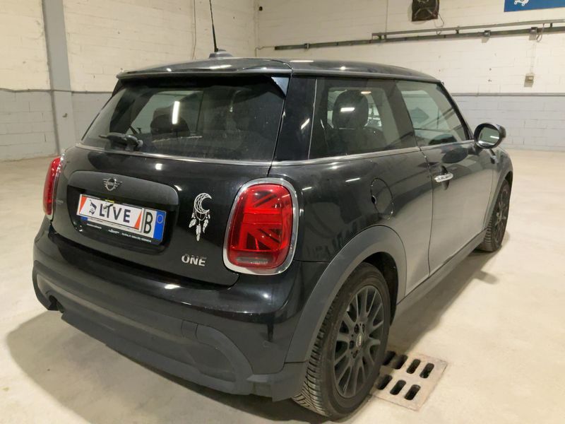 MINI One Essential Trim 2022 – снимка 8