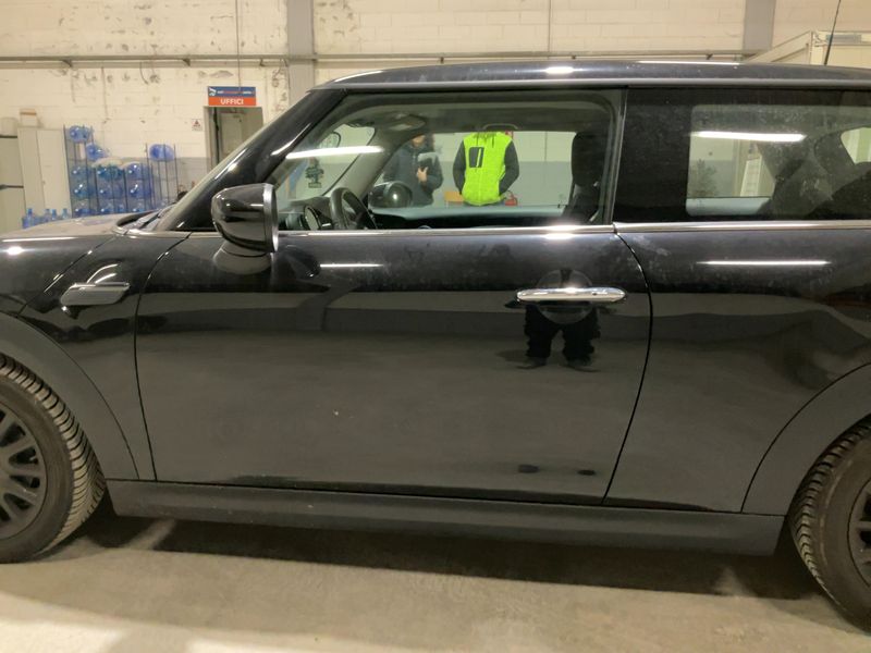 MINI One Essential Trim 2022 – снимка 4