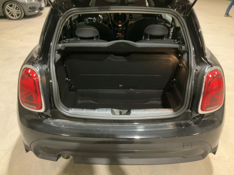 MINI One Essential Trim 2022 – снимка 15