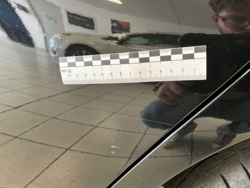 BMW 1er 116d M Sport 2018 – снимка на щета 38