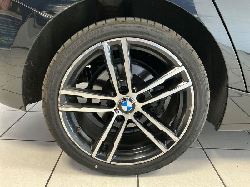 BMW 1er 116d M Sport 2018 – снимка на щета 9