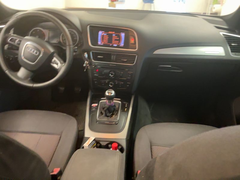 Audi Q5 2.0 TDI quattro 2009 – снимка 17