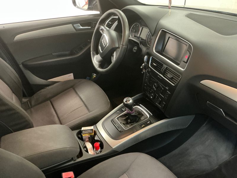 Audi Q5 2.0 TDI quattro 2009 – снимка 29