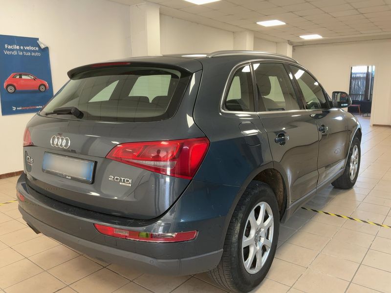 Audi Q5 2.0 TDI quattro 2009 – снимка 8