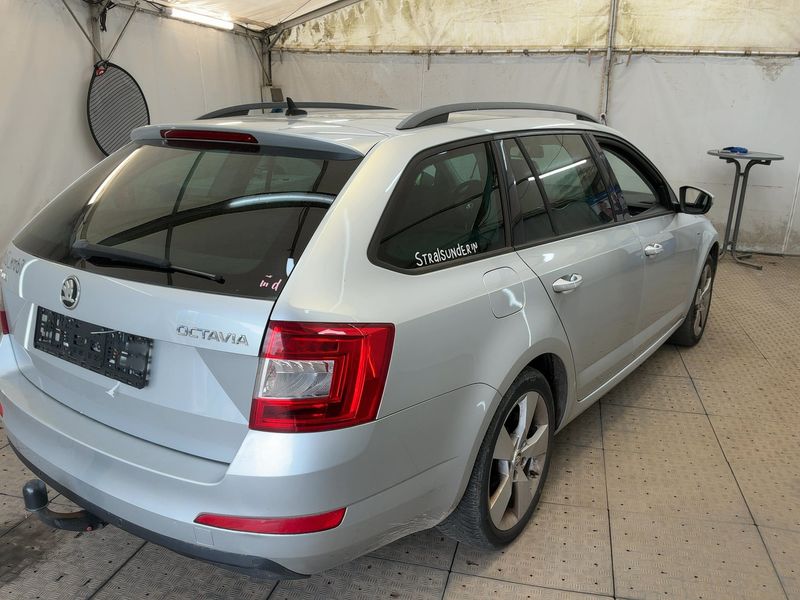 Skoda Octavia 1.6 TDI Joy 2016 – снимка 8
