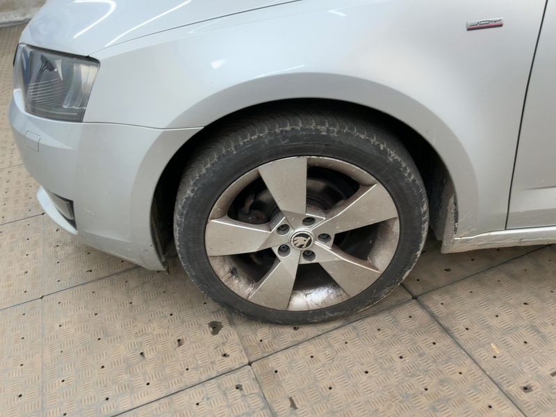 Skoda Octavia 1.6 TDI Joy 2016 – снимка 3