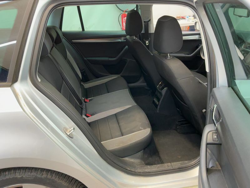 Skoda Octavia 1.6 TDI Joy 2016 – снимка 19