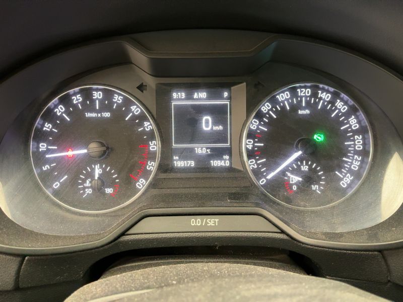 Skoda Octavia 1.6 TDI Joy 2016 – снимка 18