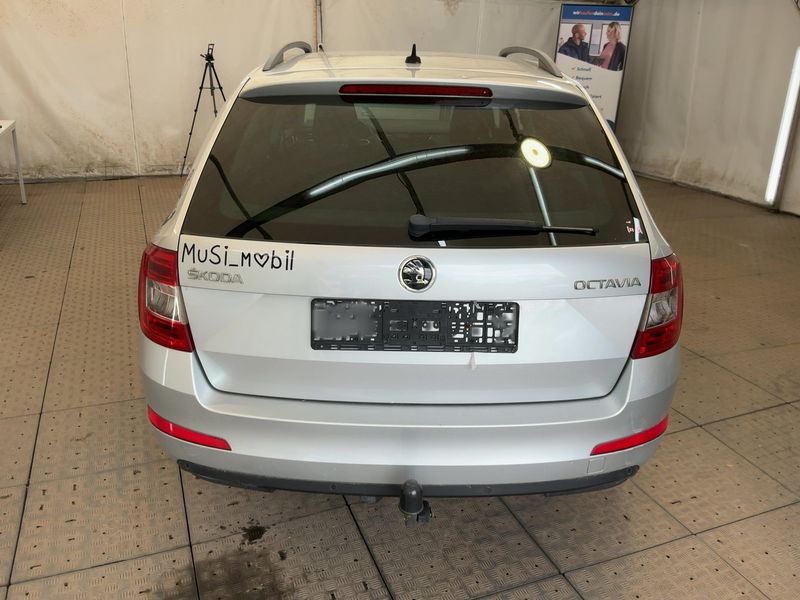 Skoda Octavia 1.6 TDI Joy 2016 – снимка 7
