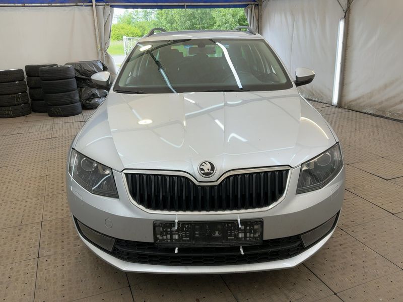 Skoda Octavia 1.6 TDI Joy 2016 – снимка 14