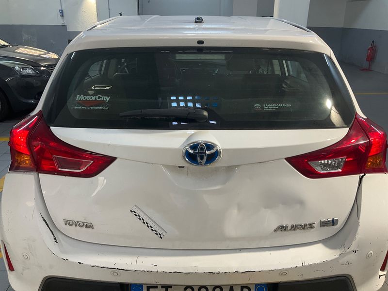 Toyota Auris 1.8 Hybrid Lounge 2013 – снимка 49