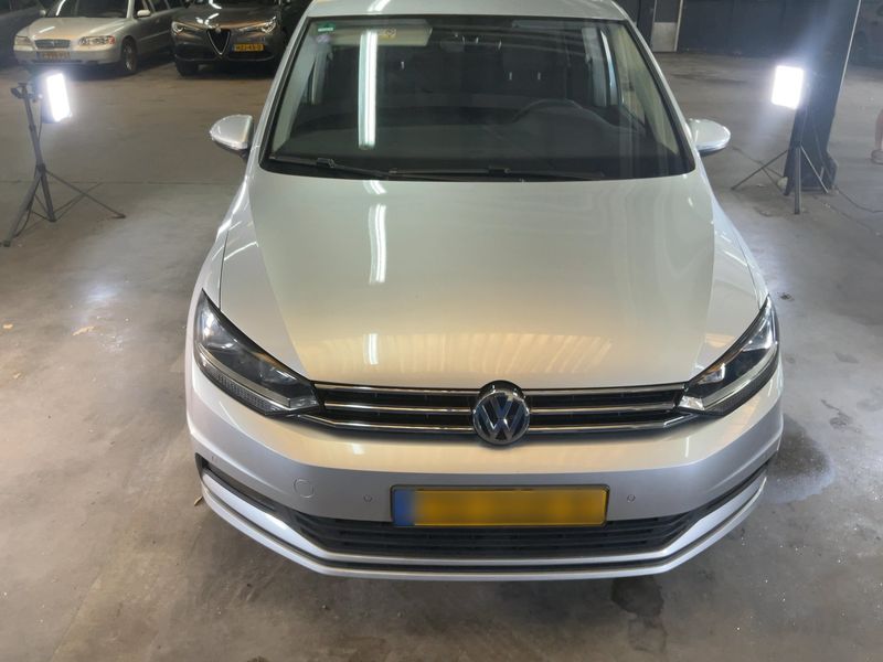Volkswagen Touran 1.5 TSI ACT Comfortline BlueMotion Tech 2018 – снимка 14