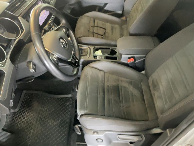 Volkswagen Touran 1.5 TSI ACT Comfortline BlueMotion Tech 2018 – снимка 16