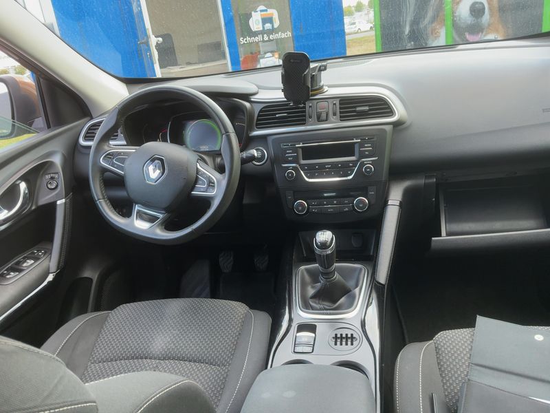 Renault Kadjar 1.2 TCe Energy Experience 2015 – снимка 18