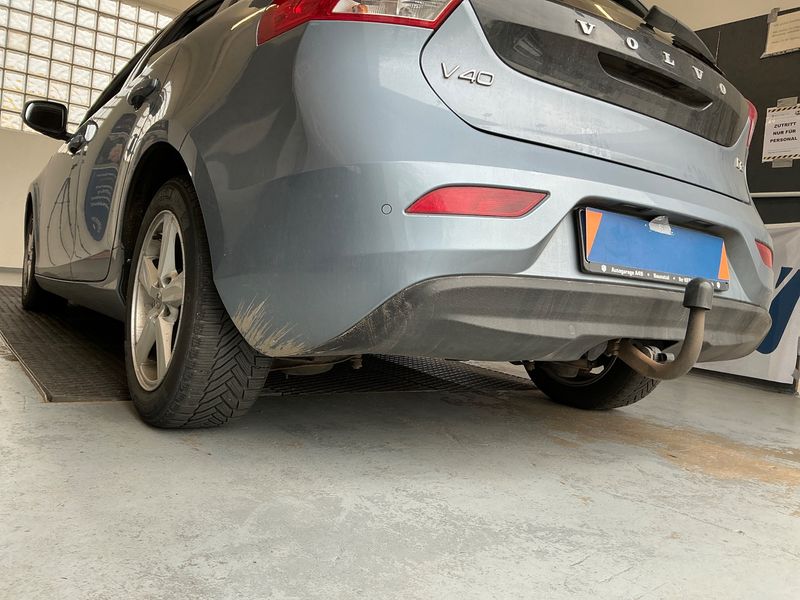 Volvo V40 2.0 D2 Momentum 2017 – снимка 23