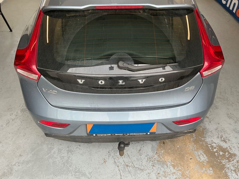 Volvo V40 2.0 D2 Momentum 2017 – снимка 24