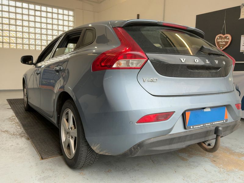 Volvo V40 2.0 D2 Momentum 2017 – снимка 6