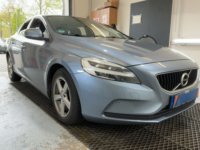 Volvo V40 2.0 D2 Momentum 2017 – снимка 12