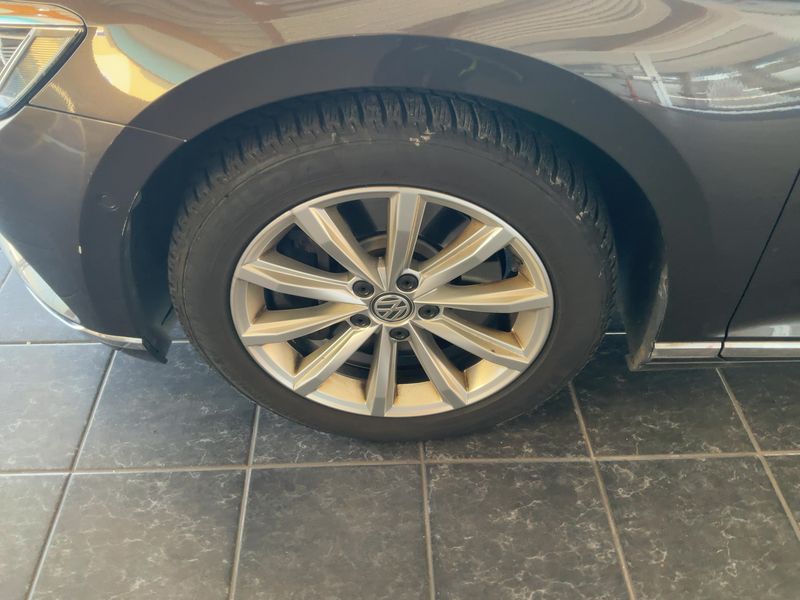 Volkswagen Passat 2.0 TDI Highline 4Motion BlueMotion Tech 2015 – снимка 3