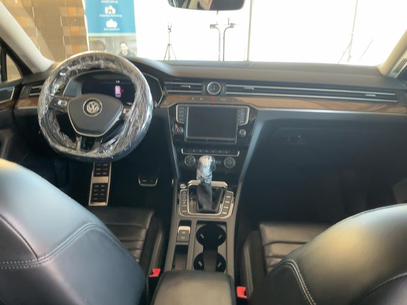 Volkswagen Passat 2.0 TDI Highline 4Motion BlueMotion Tech 2015 – снимка 17