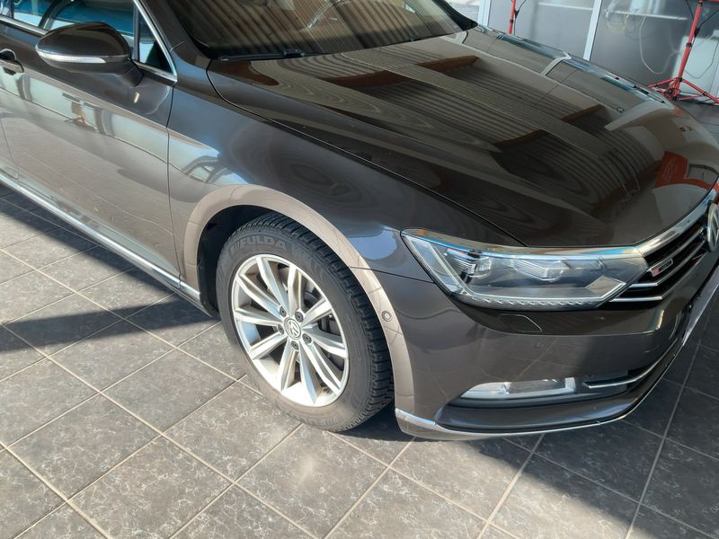 Volkswagen Passat 2.0 TDI Highline 4Motion BlueMotion Tech 2015 – снимка 12