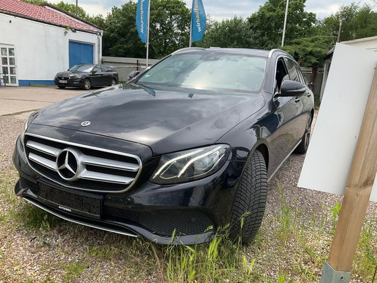 Mercedes-Benz E-Klasse E 400 d T 4Matic Avantgarde 2018 – снимка 1