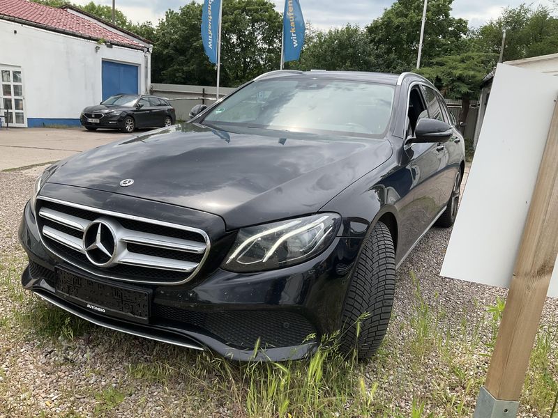 Mercedes-Benz E-Klasse E 400 d T 4Matic Avantgarde 2018 – снимка 2