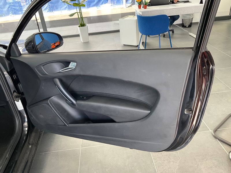 Audi A1 1.2 TFSI Attraction 2011 – снимка 27