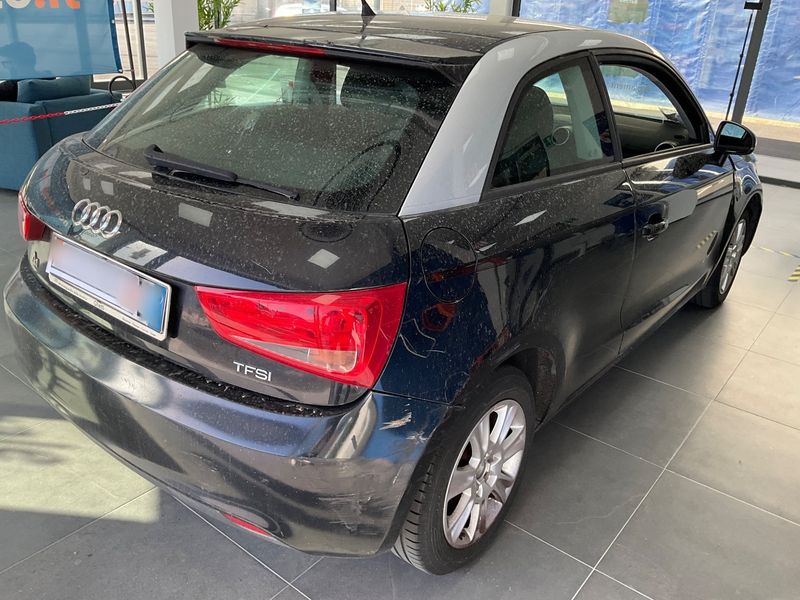 Audi A1 1.2 TFSI Attraction 2011 – снимка 8