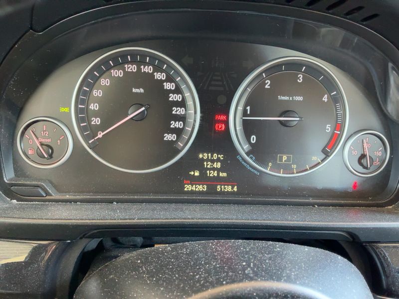 BMW 5er 520d 2011 – снимка 18