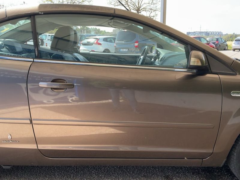 Ford Focus 2.0 Titanium 2007 – снимка 10