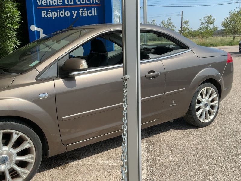 Ford Focus 2.0 Titanium 2007 – снимка 2