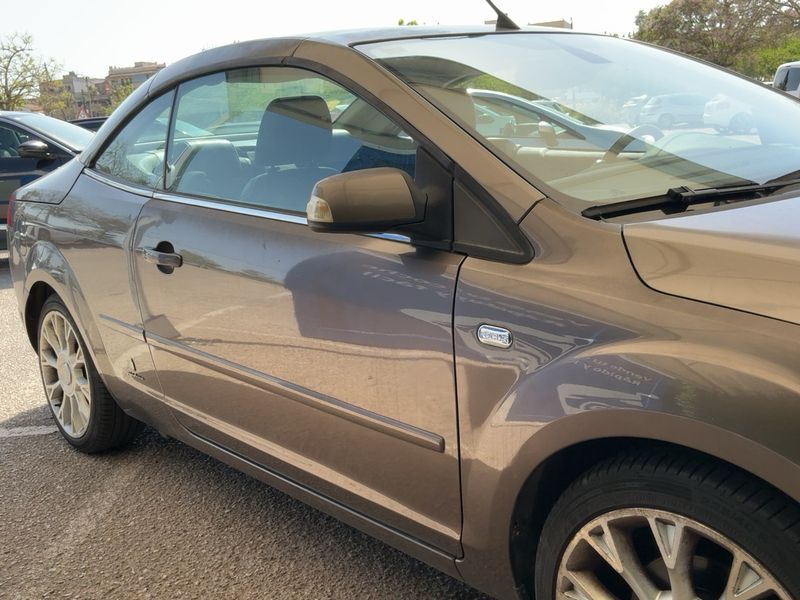 Ford Focus 2.0 Titanium 2007 – снимка 12