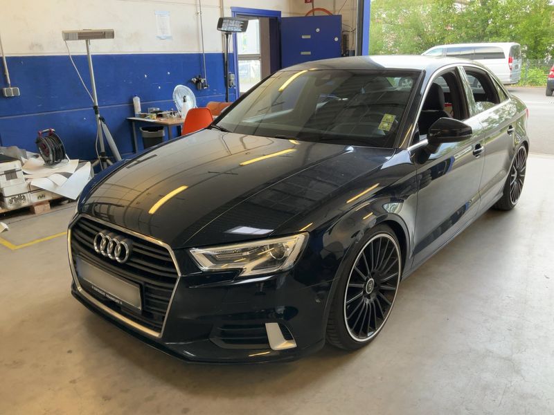 Audi A3 Limousine 1.5 TFSI ACT Sport 2017 – снимка 1